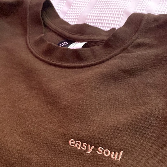 Sweater - Picture 5 of 5